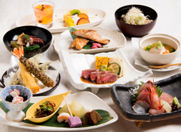 旬の味覚を楽しめる贅沢なコース
